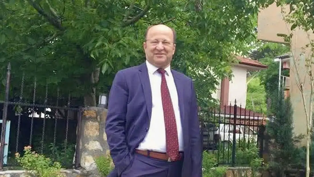Eski Belediye Başkanı hayatını kaybetti