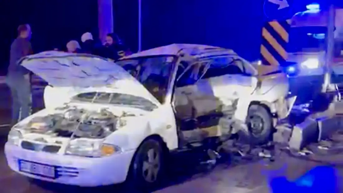 Yeni hastane kavşağında feci kaza