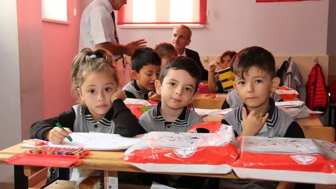 30 bin 547 öğrenci için ders zili çaldı