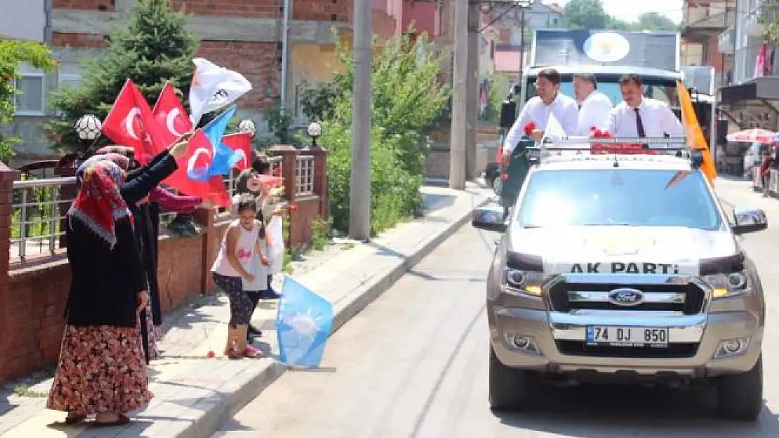 Ak Parti konvoy ile gövde gösterisi yaptı