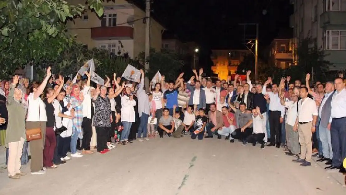 Ak Parti mahallelerde gövde gösterisi yaptı