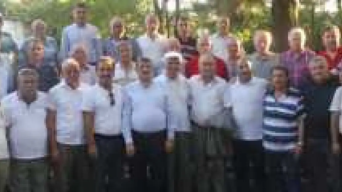 AKIN, EĞİTİM ENSTİTÜSÜ ÖĞRENCİLERİYLE BULUŞTU