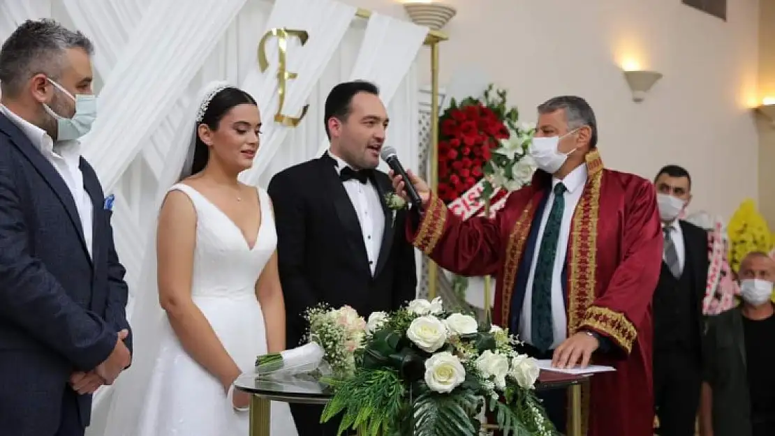 Aldatmaz ve Tan ailesinin mutlu günü