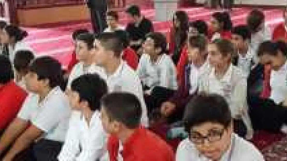 Amacımız Gençleri Camilere Çekmek