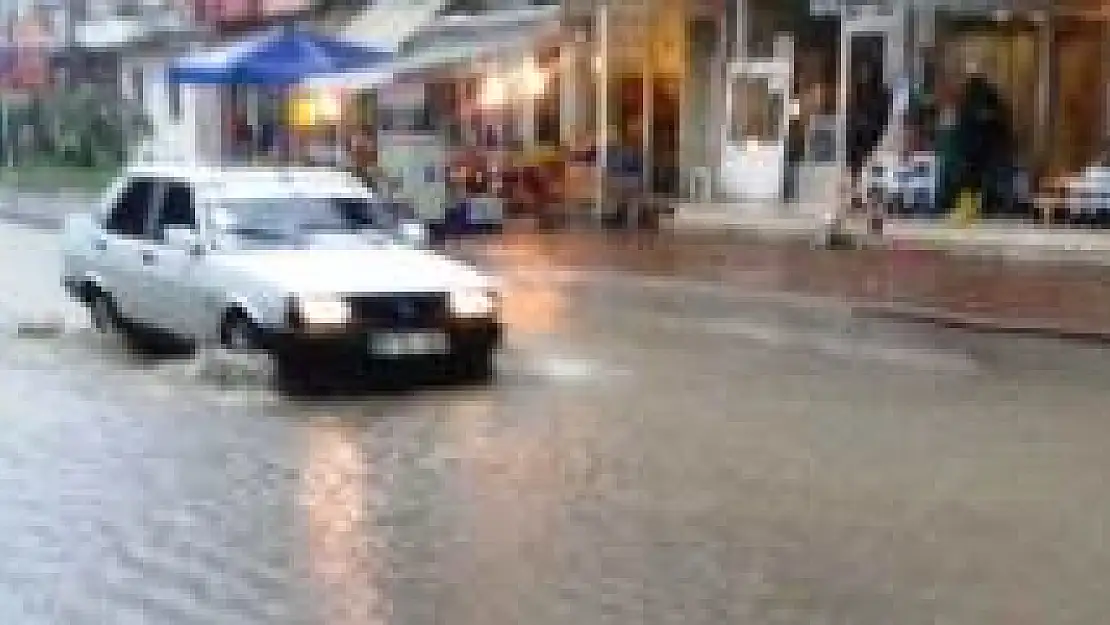Amasra'da şiddetli yağmur etkili oldu