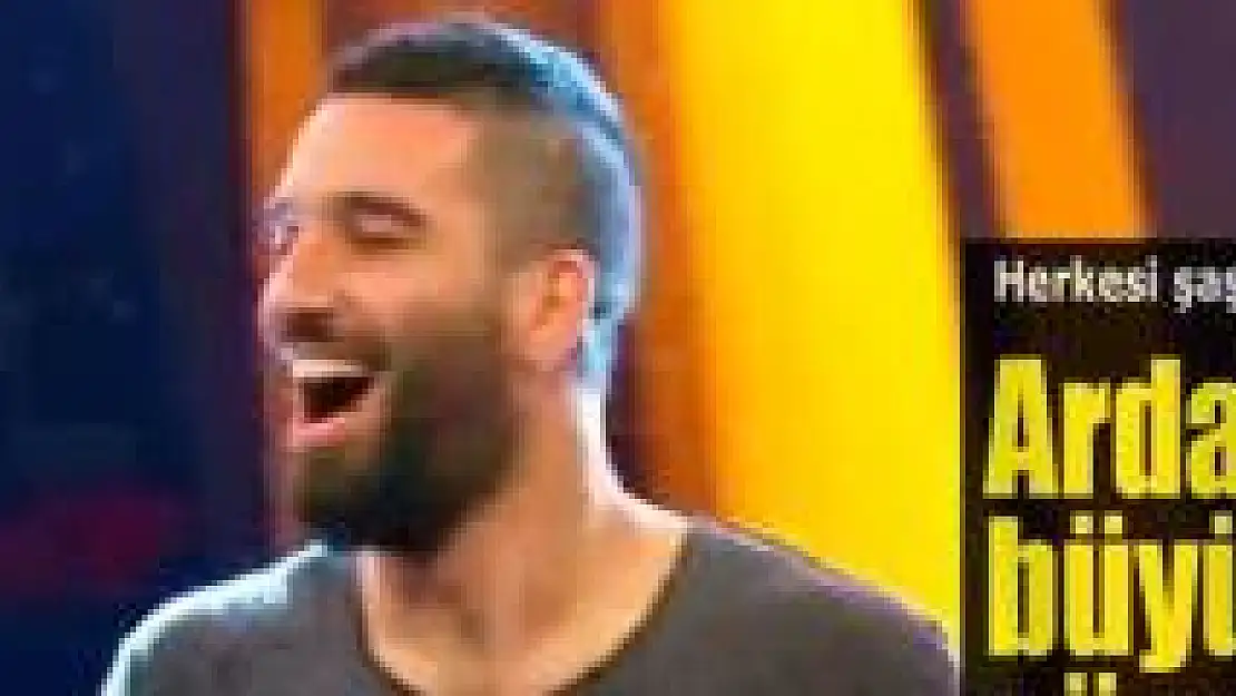 Arda Turan O Ses Türkiye'de şarkı söyledi
