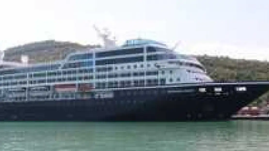 AZAMARA QUEST BARTIN'DA