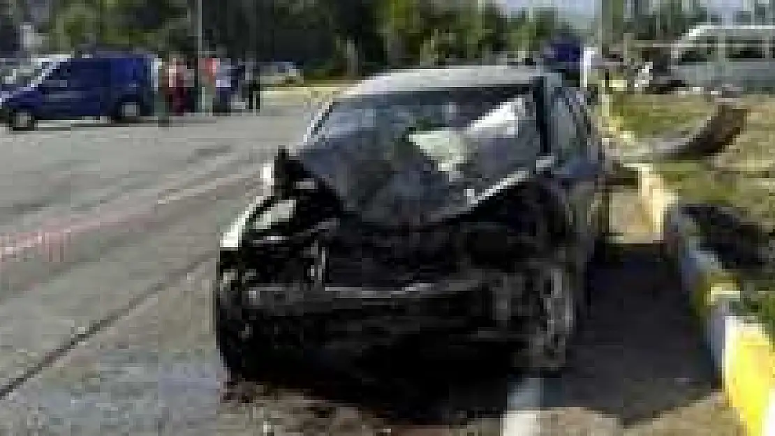  BARTIN'DA FECİ KAZA, 1 ÖLÜ 12 YARALI