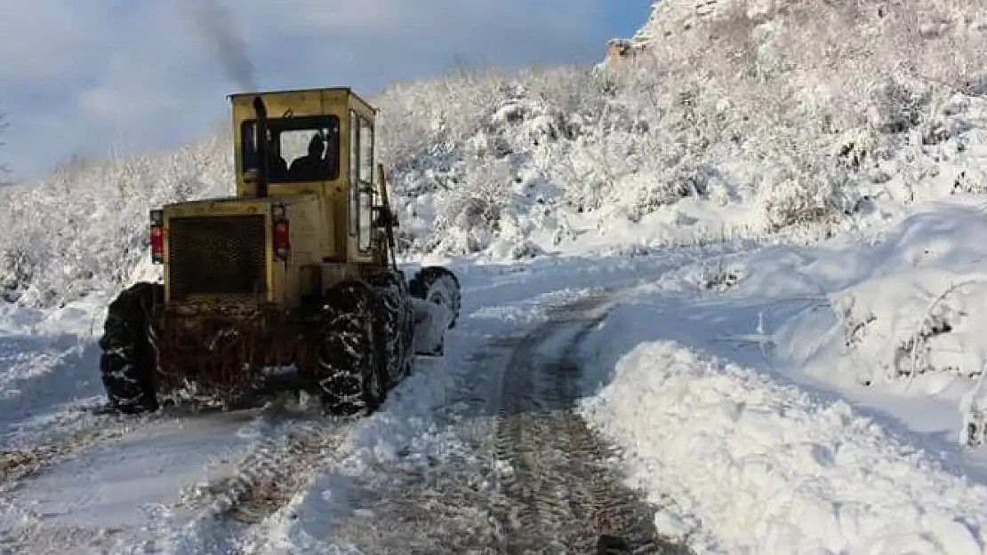 Bartın'da kapanan yollar bir bir açıldı