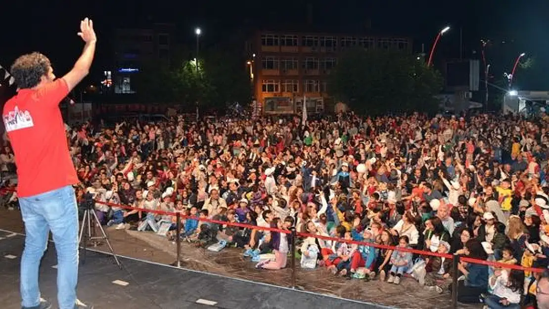 Bartın'da Rafadan tayfa'ya büyük ilgi