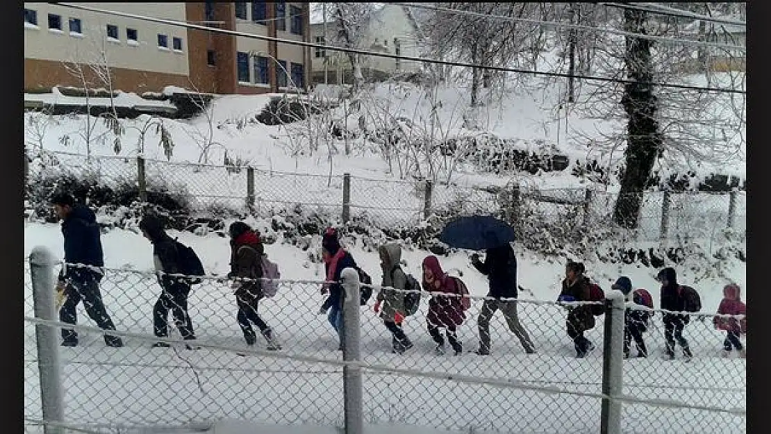 Bartın'da taşıma eğitime kar tatili