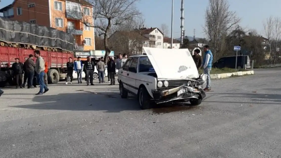 Bu kavşakta sürekli kaza oluyor
