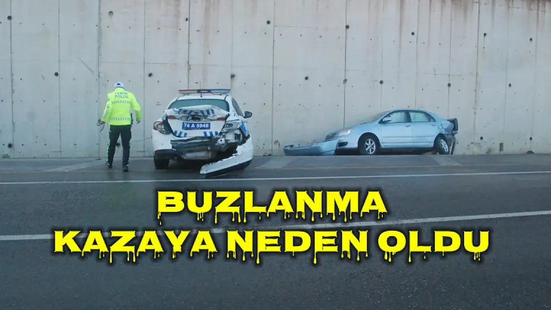 Buzlanan yolda kaza, 2 polis yaralandı