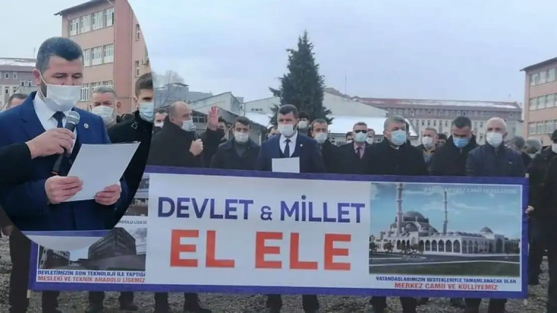 Cami ve Külliye inşaatı devam etmeli