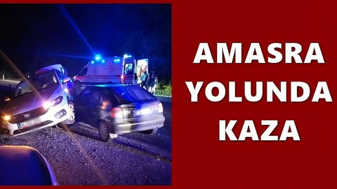 Çarpışan iki araç böyle kaldı