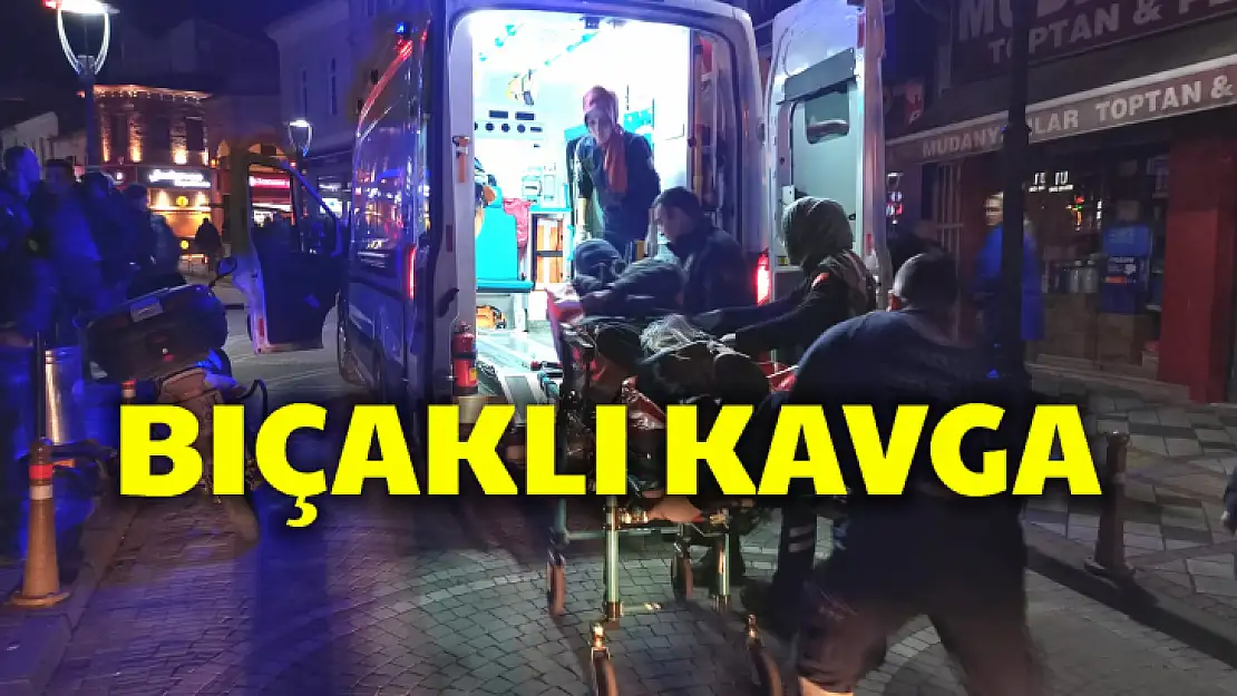 Çarşıda bıçaklı kavga