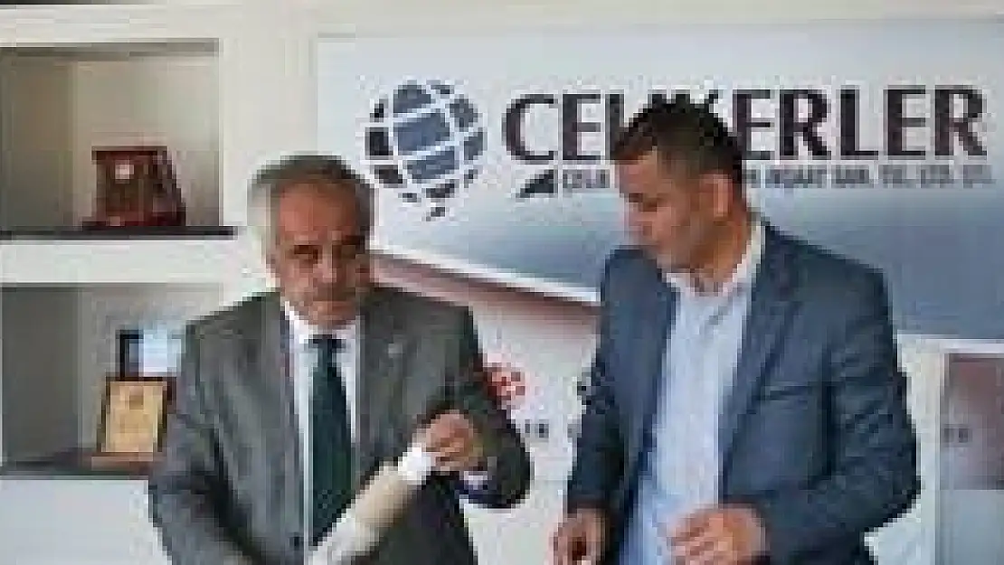 Çeliker'e 'Uluslararası İyilik Ödülü' verildi