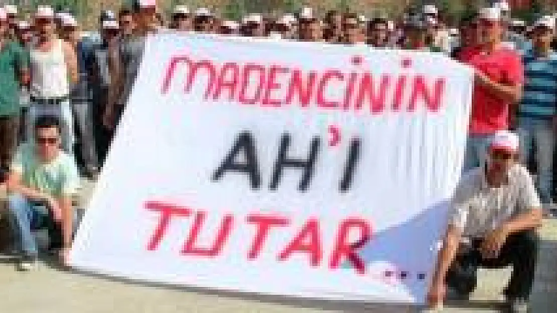 Eylem yapan Madencilerden tabutlu tepki