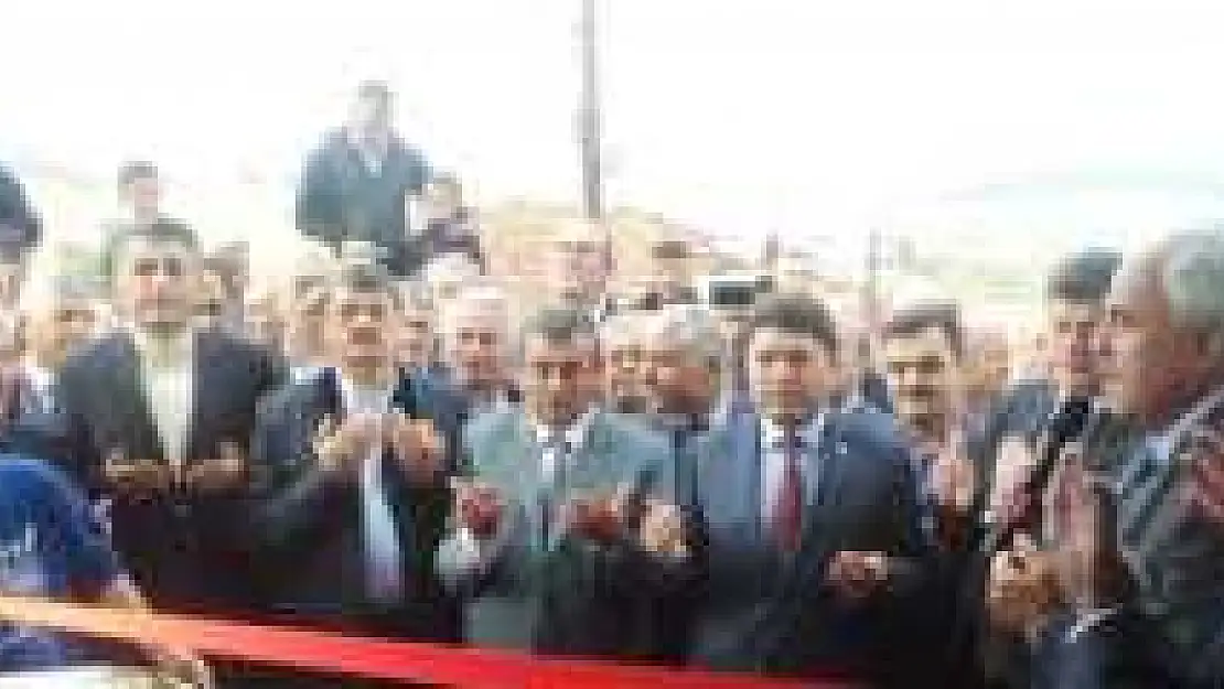 Gecen Köyü Merkez Camii Dualarla Açıldı