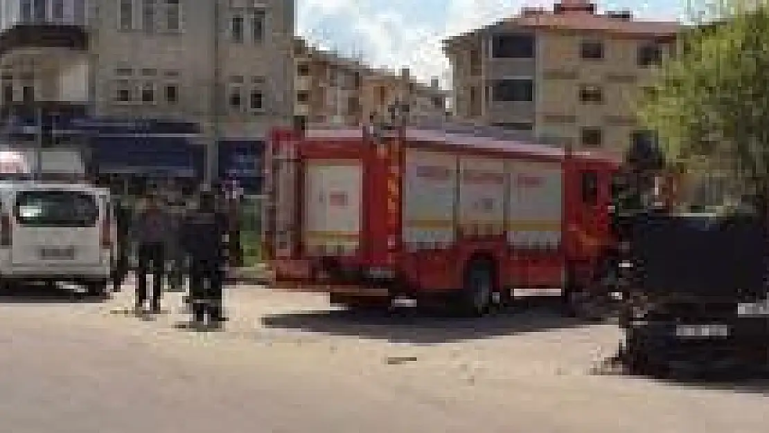 Gölbucağı kavşağında kaza