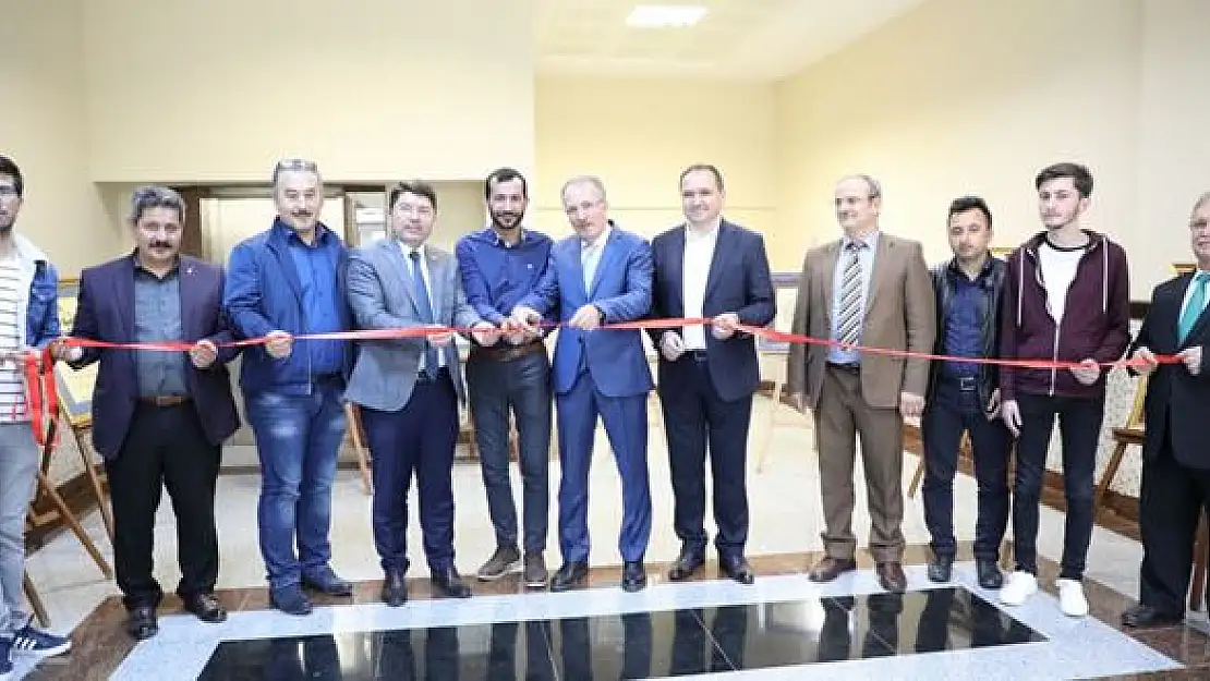 Hat sergisi büyük ilgi gördü