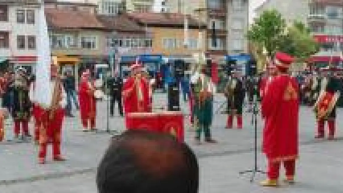 Hayır Çarşısına Görkemli Açılış