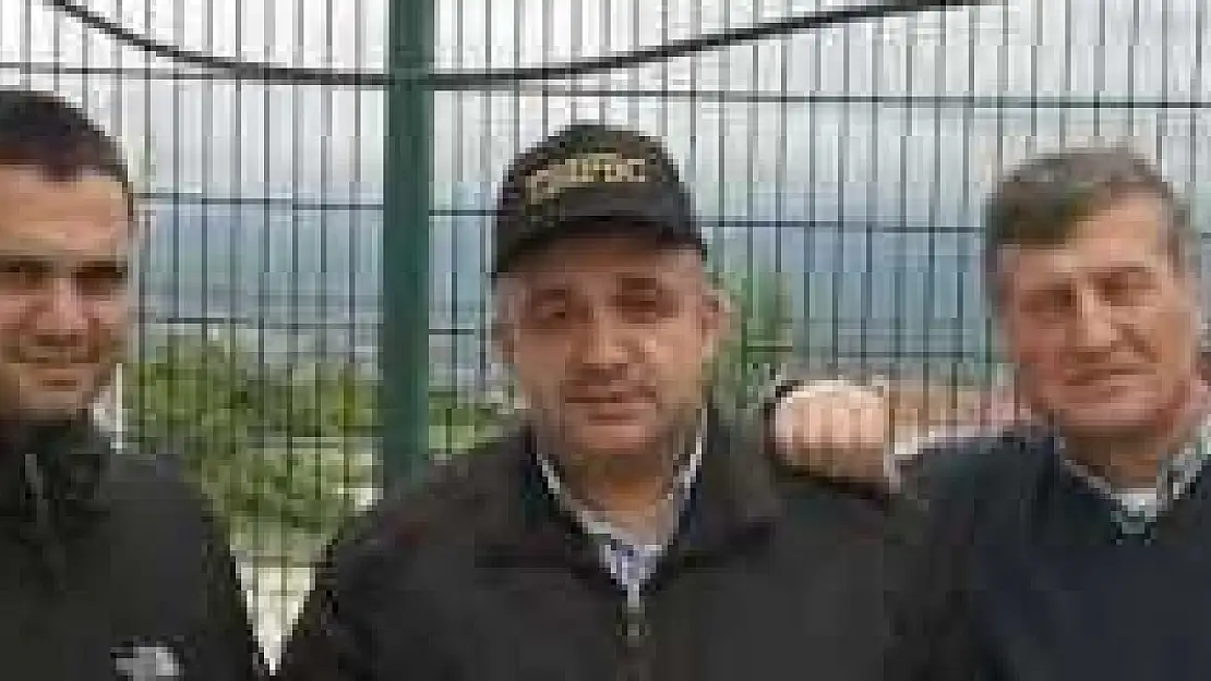 Her Şey Susar, Telsiz Konuşur