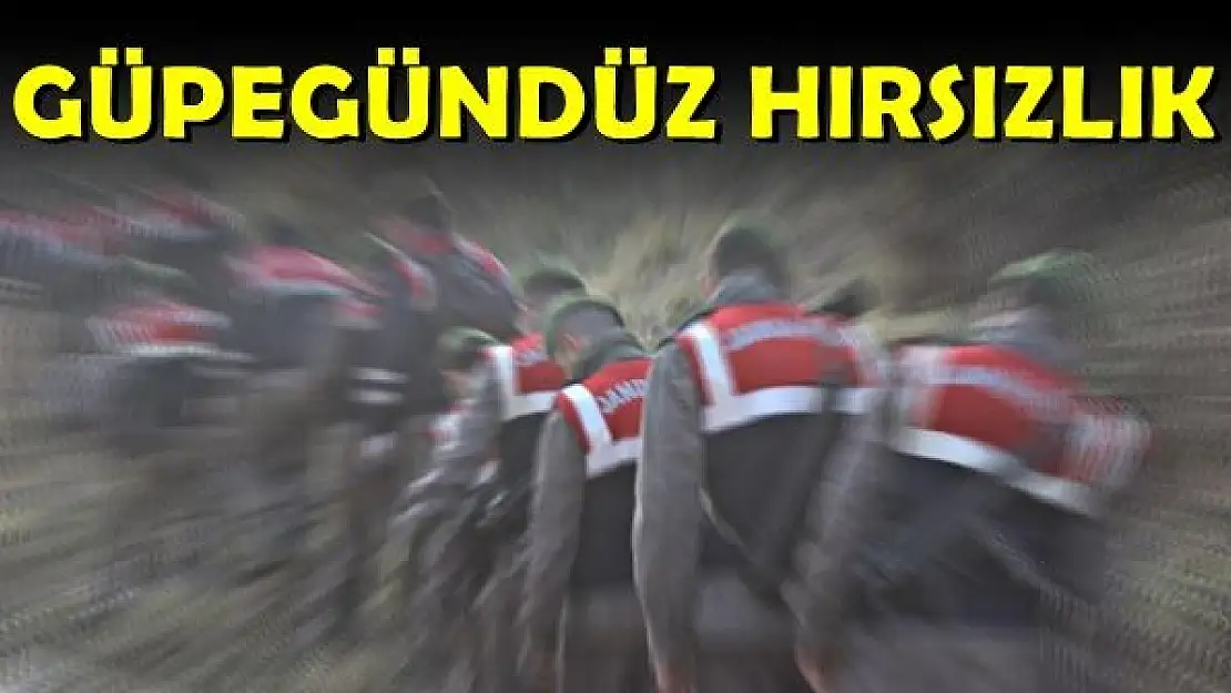 Hırsızlık Şüphesiyle 5 Kişi Yakalandı