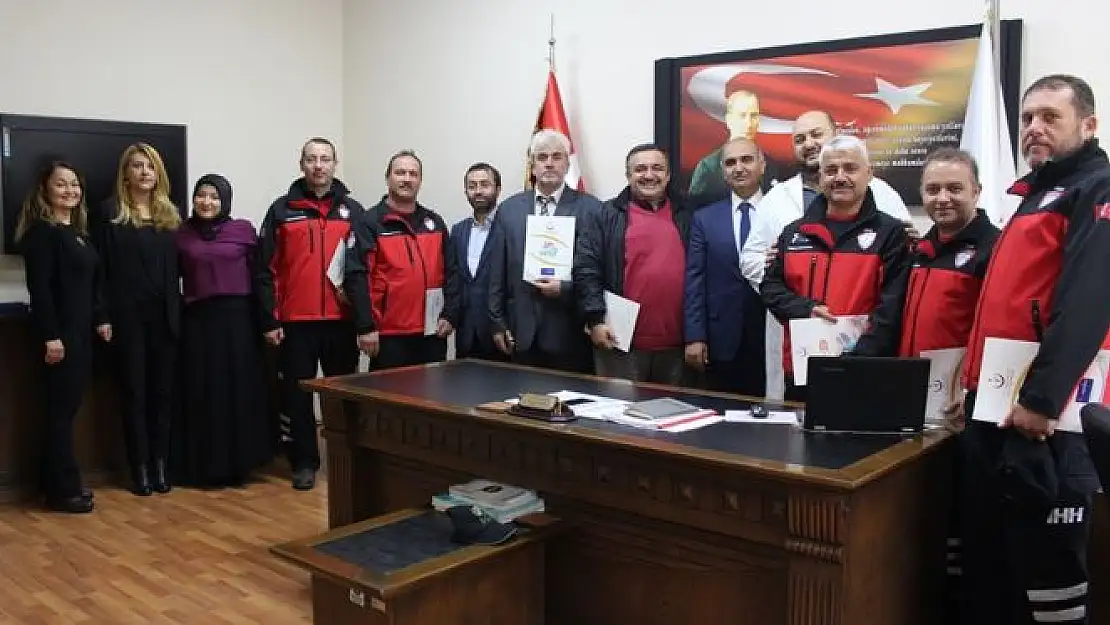 İhh Kurtarma Ekiplerine İlk Yardım Eğitimi