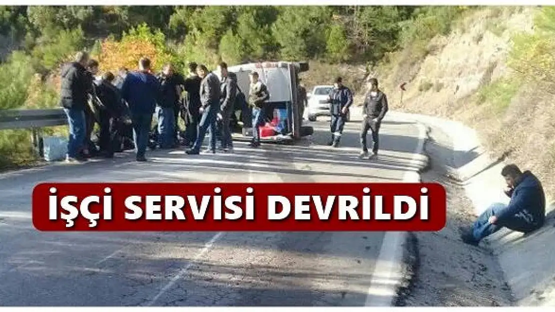 İşçileri taşıyan minibüs devrildi