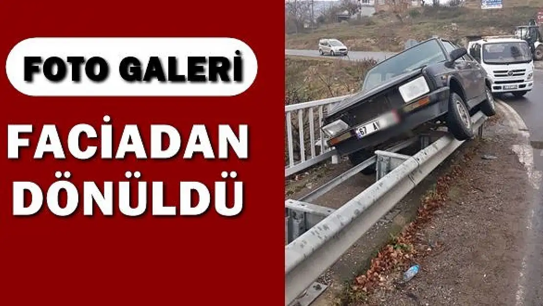 Köprüde bariyerlerin üzerine çıktı