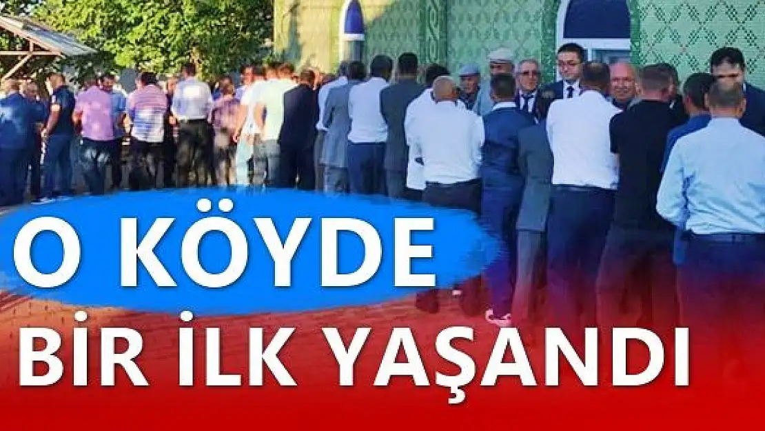 Köylüler Bayram Namazında sürprizle karşılaştı