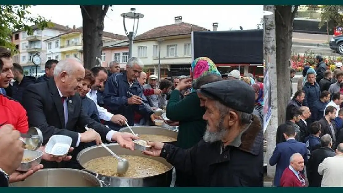 Kozcağız Belediyesi Aşure Geleneğini Sürdürüyor