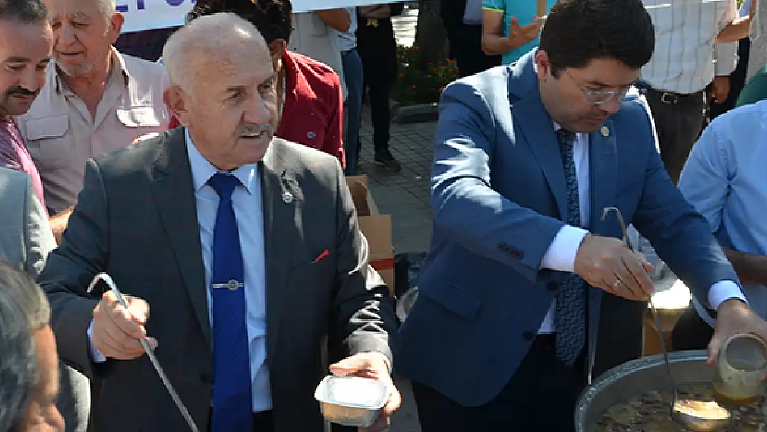 Kozcağız da Aşure Geleneği Devam Ediyor
