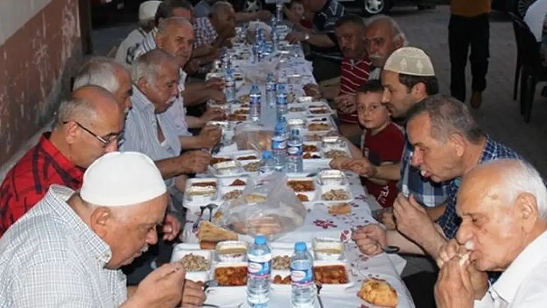 Kozcağız'da Mahalle İftarları Başladı