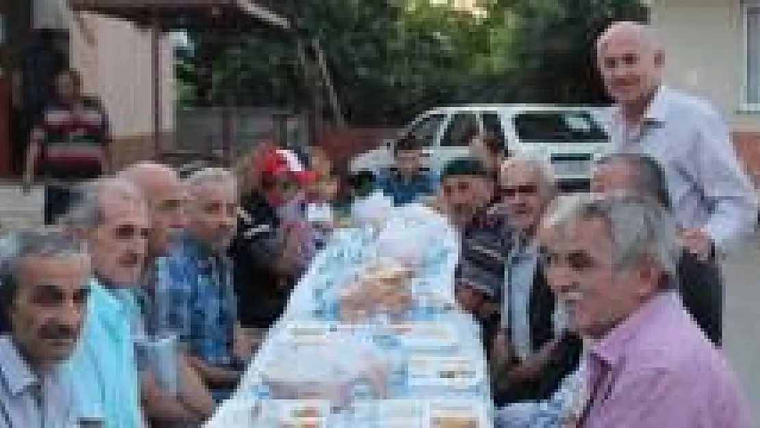 Kozcağız mahallelerinde iftar coşkusu yaşanıyor