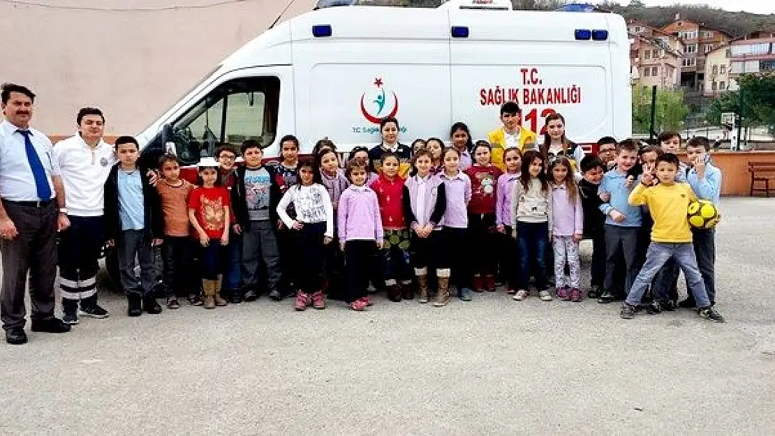 Kozcağızlı Miniklere 112 acil durum eğitimi