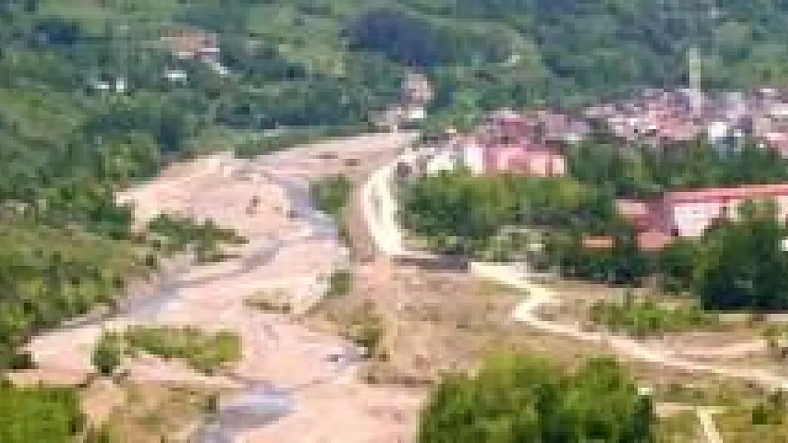 Kumluca hem taşkınlardan korunacak, hem güzelleşecek