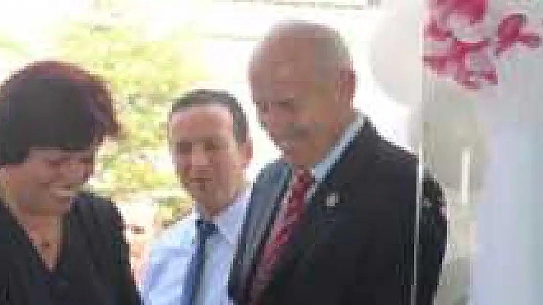KURDELEYİ OKUTAY VE KARAMAN KESTİ