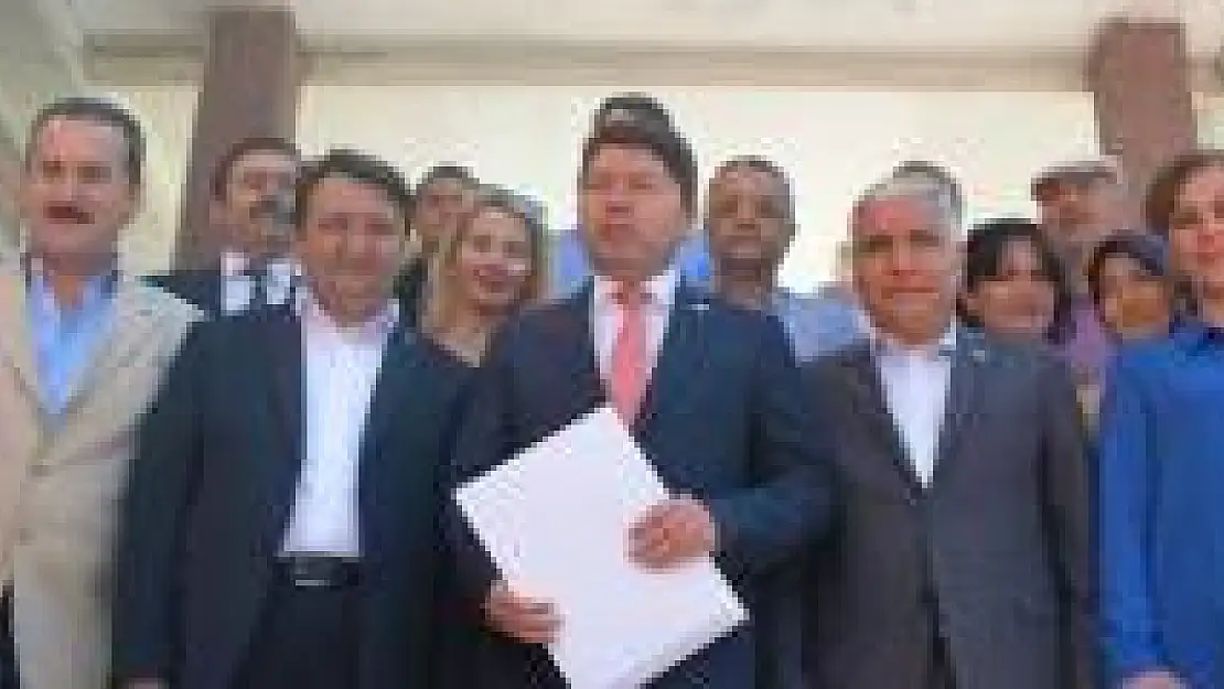 Mazbatasını aldı, koalisyonla ilgili açıklama yaptı