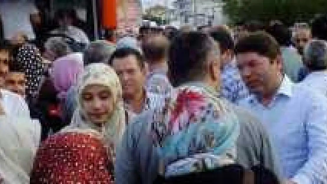 MİLLETVEKİLİ TUNÇ, HACI ADAYLARINI UĞURLADI