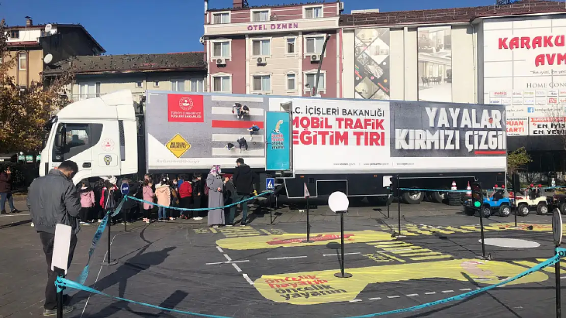 Mobil trafik Eğitim Tırı Bartın'da