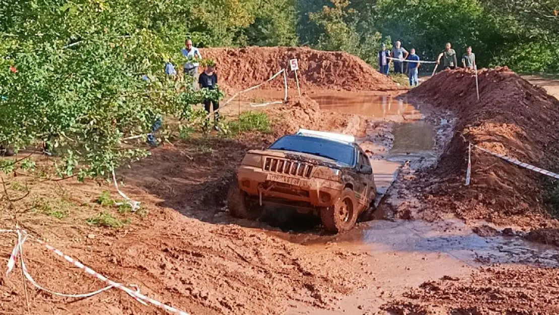 Off-road şenliği nefes kesti