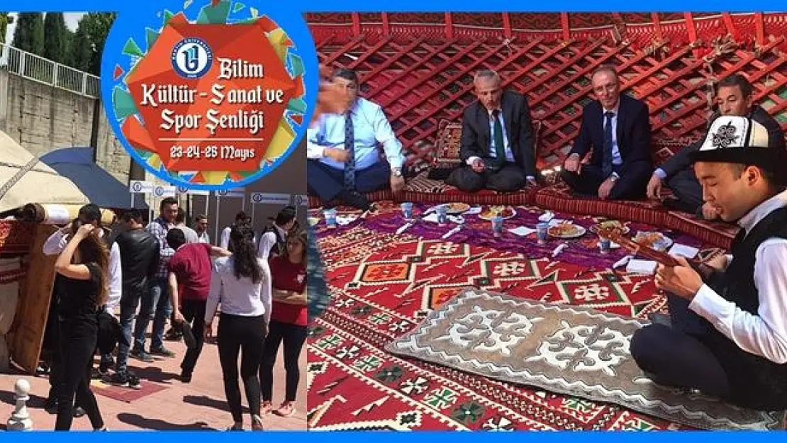 Otağ'da dombıra eşliğinde Türkistan pilavı