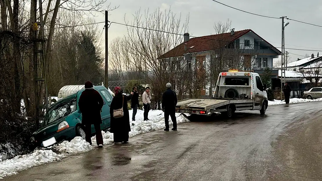 Otomobil kanala uçtu