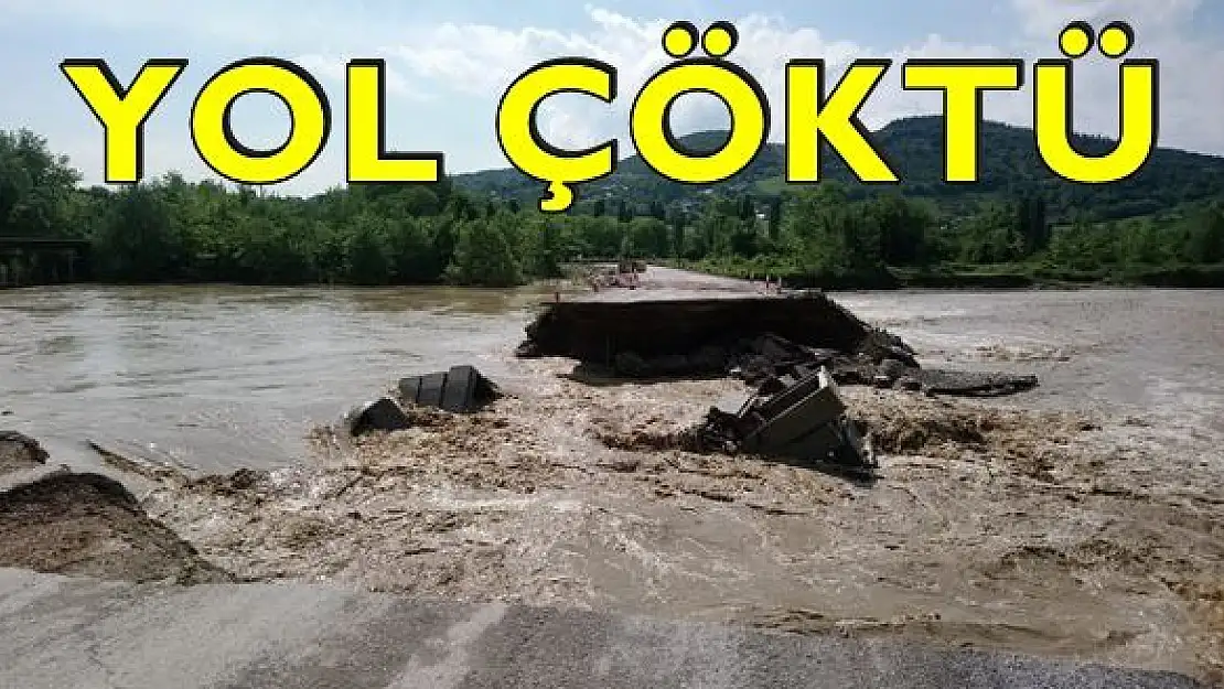 Özel idare şantiyesine giden yol çöktü