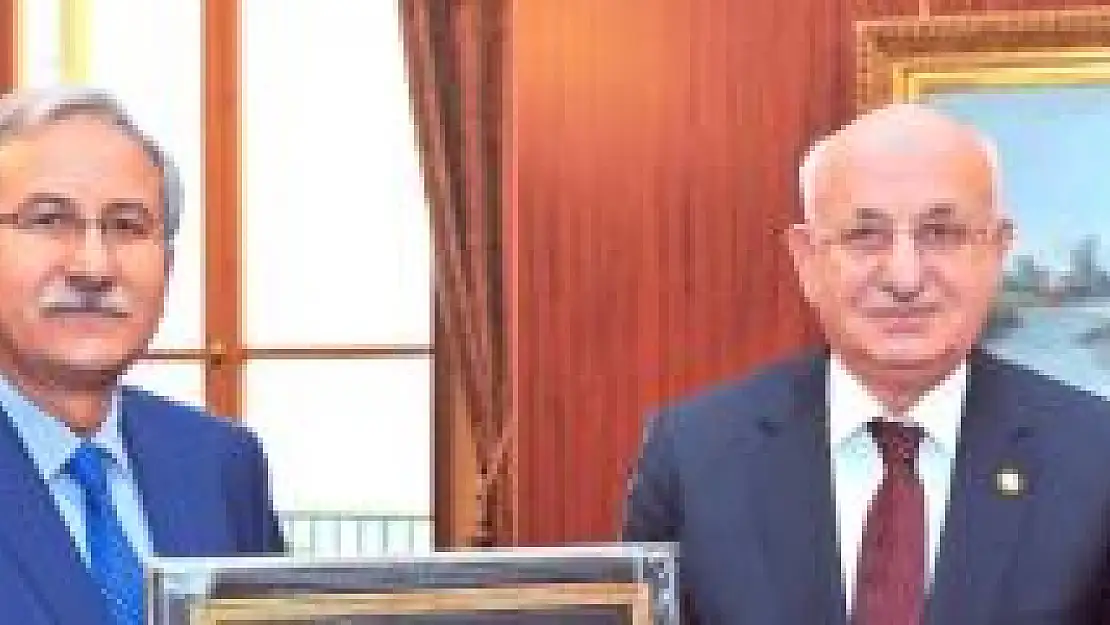 Rektör Kaplan'dan Meclis Başkanına ziyaret