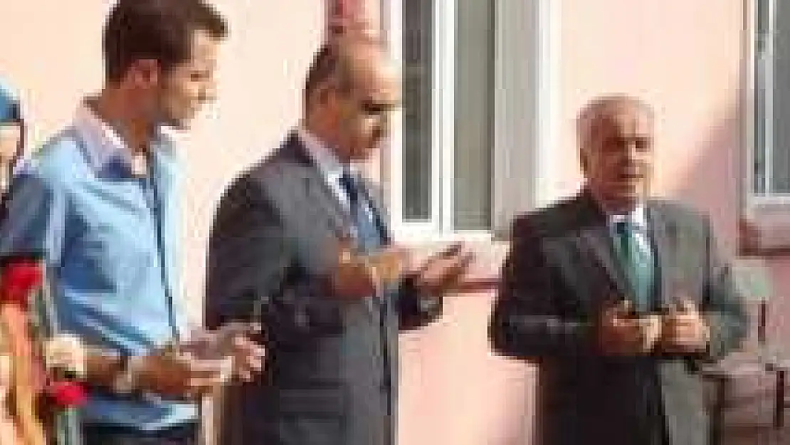 Sağlıkçılar Pınar'ı Dualarla Andı