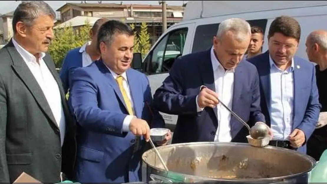 Sanayi Sitesinde Aşure Etkinliği