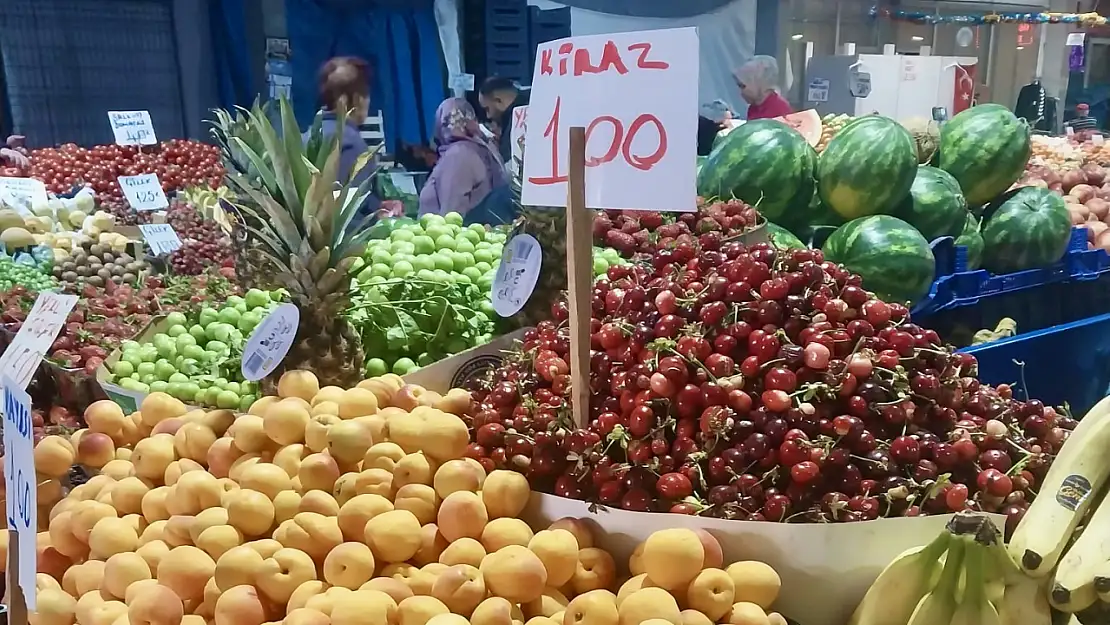 Sezonu yüz liradan açtı